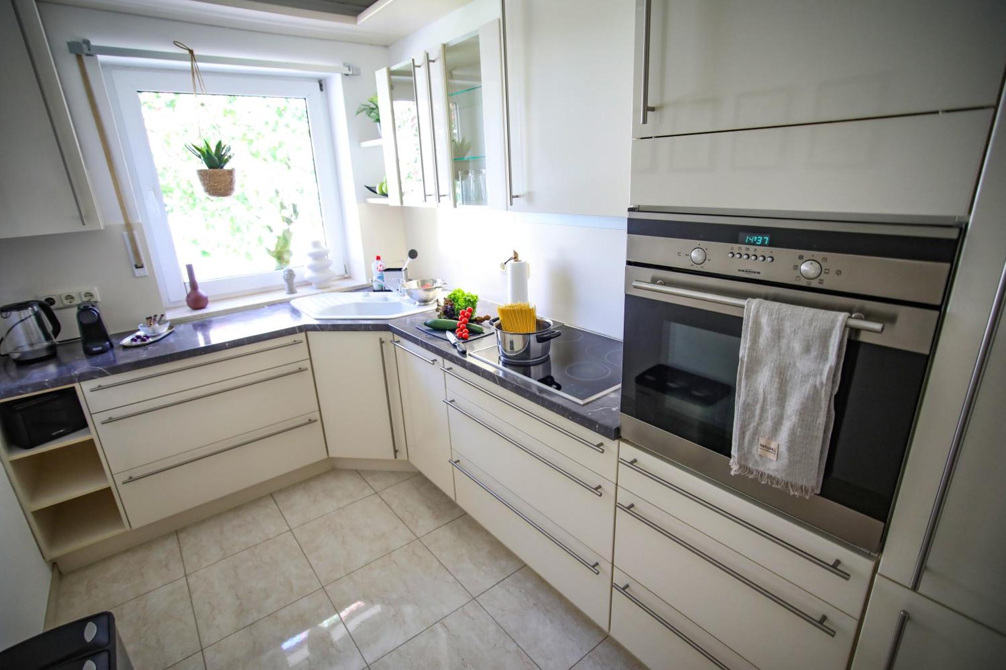 Apartament Zentral - Gemuetlich - Kueche - Balkon - Garage Bad Lippspringe Zewnętrze zdjęcie