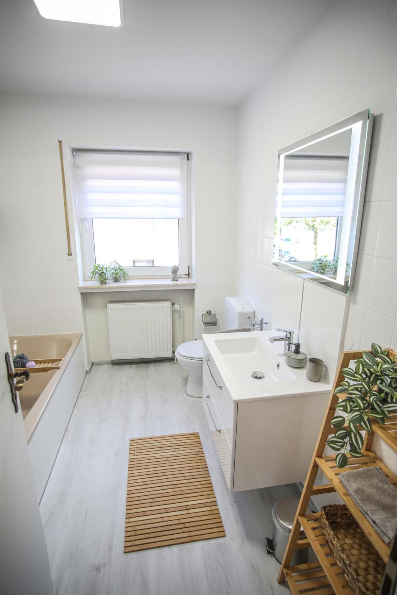 Apartament Zentral - Gemuetlich - Kueche - Balkon - Garage Bad Lippspringe Zewnętrze zdjęcie